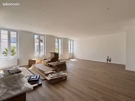 appartement 3 pièces 82 m²