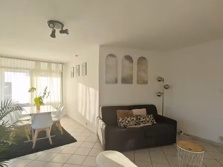 à louer – appartement t3 de 71 m² – quartier bouvent