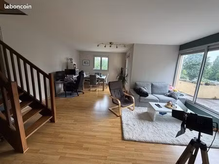 appartement t3 duplex meublé