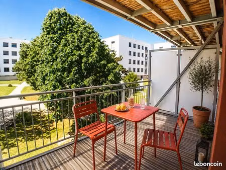 studio premium : meublé  avec balcon et parking  proche des transports