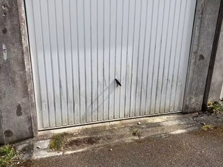 loue garage