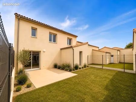 maison neuve 4 ch - cellier / garage / jardin
