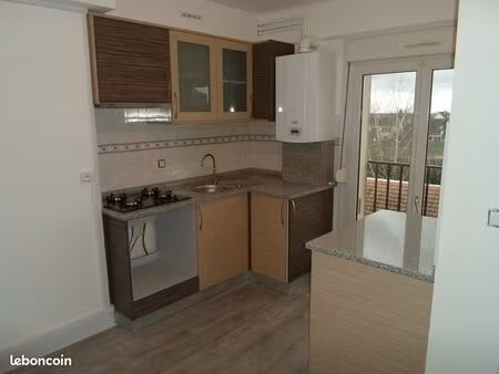 f2 de 42m² quasiment neuf