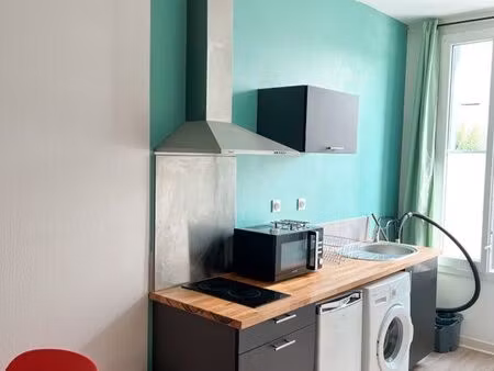 studio hypercentre proche stelia