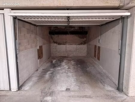 location garage fuveau