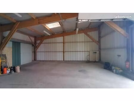 local commercial 90m2 proche voie express
