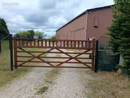 entrepôt ou atelier de 50 m2