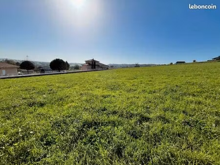 terrain 1 550 m² maurs