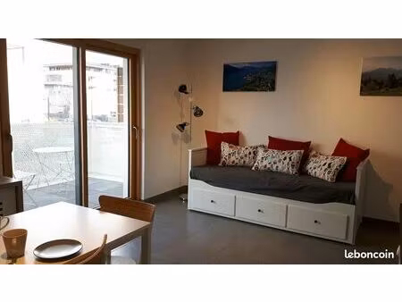 t1 28m2 meublé - parking privé - proche lac