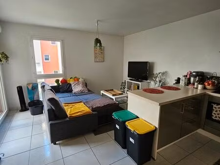 t2 meublé lumineux avec balcon + parking – buchelay (78)