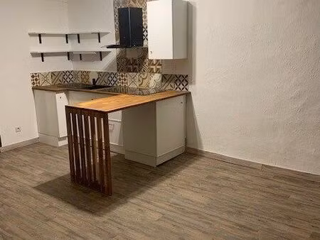studio 1 pièce 23 m²