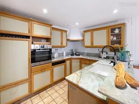 location maison de ville