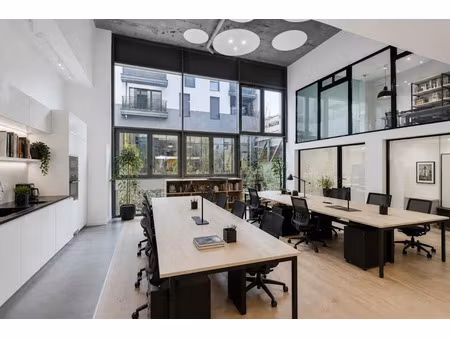 location locaux professionnels 346 m² à courbevoie (92400)  6 498 €