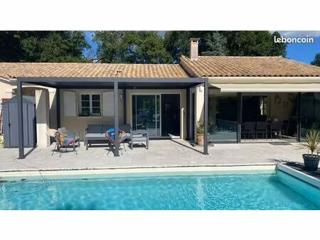 maison 170m2 plein pied  piscine spa