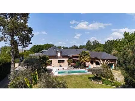 vente maison piscine à sainte-anne-d'auray (56400) : à vendre piscine / 270m² sainte-anne-
