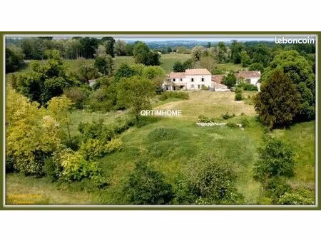 maison 7 pièces 224 m²