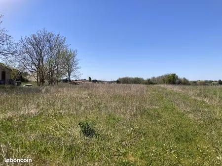 terrain 3 799 m² jonzac