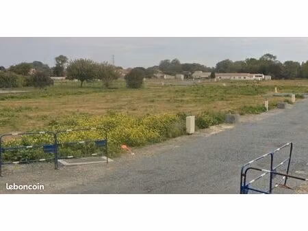 terrain 371 m² villedoux