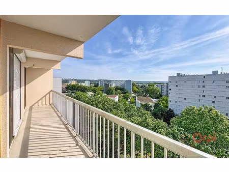 appartement vaulx-en-velin 67.42 m² t-4 à vendre  109 000 €
