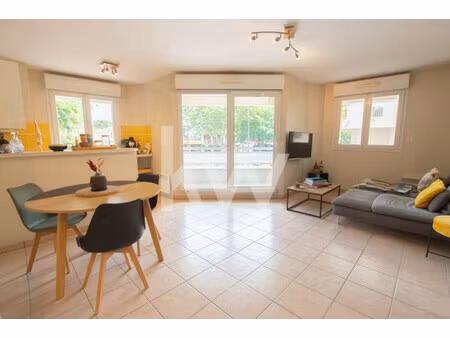 antibes centre – appartement de charme – 3 pièces – sud-est – adresse recherchée