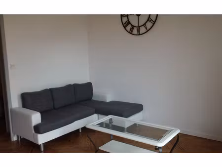 location appartement  m² t-2 à dax  551 €