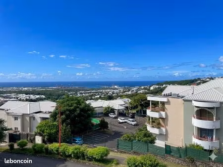 exclusivité : vaste appartement t4 de 85m² vue mer à la possession