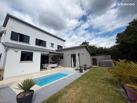 villa t5 de caractère à moulin joli