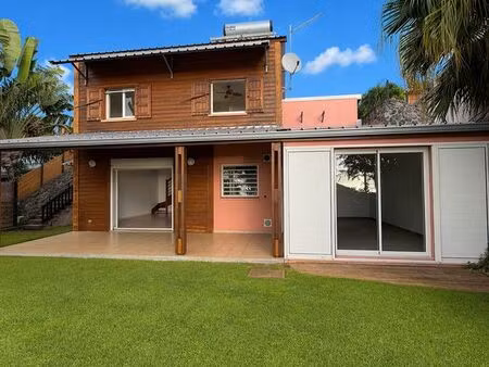 villa 5 pièces 147 m²
