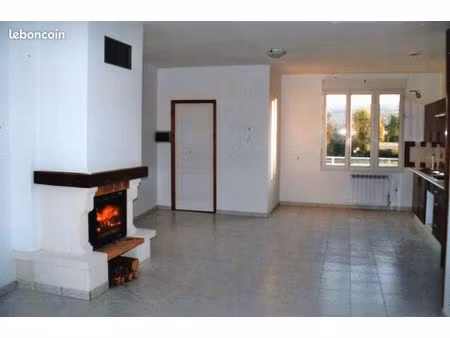 3 pièces 75 m² - location - côte d'or
