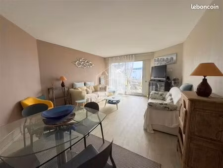 appartement 2 pièces 61 m²