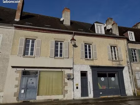 immeuble 10 pièces 270 m²