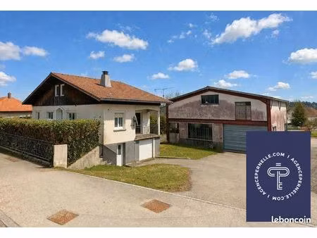 maison 8 pièces 124 m²