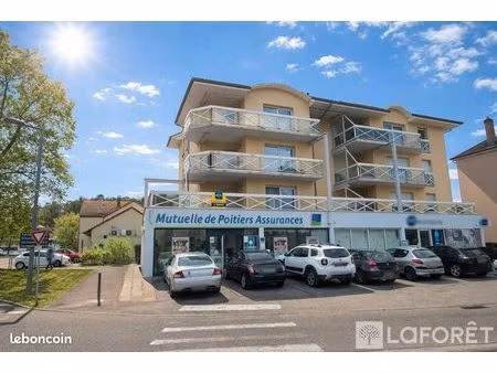 appartement 3 pièces 82 m²