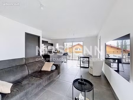 appartement 3 pièces 77 m²