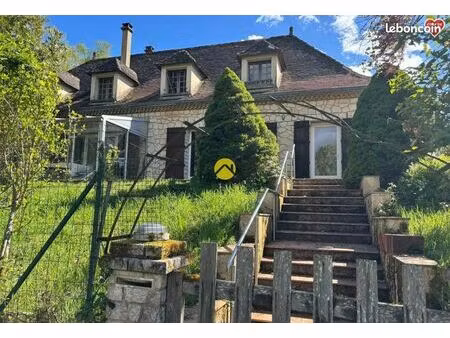 belle maison de style périgourdin