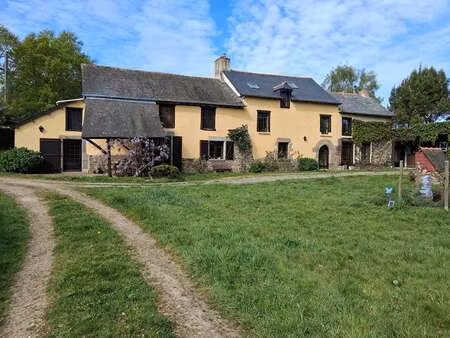 vente maison à romillé (35850) : à vendre / 252m² romillé