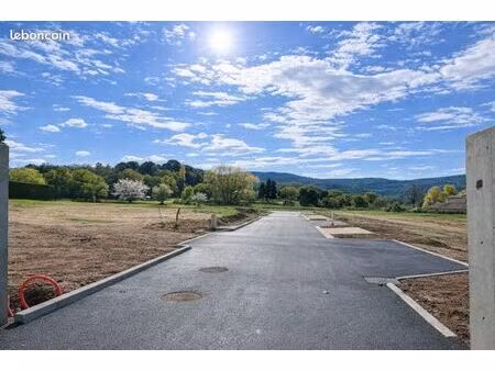 terrain 1060 m² allan