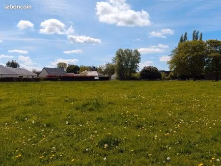 terrain 1 110 m² crestot