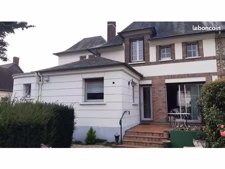 maison 8 pièces 186 m²