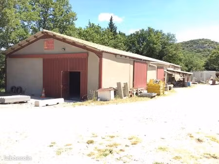 hangar 100 m² st paul 3 châteaux