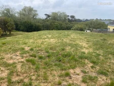 terrain 1157m2