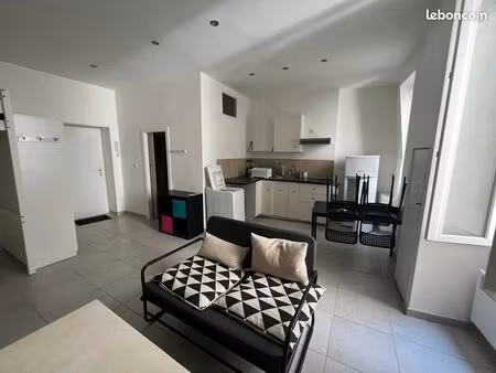 studio meublé - rénovation 2019 - climatisation réversible – idéal investisseur – calme