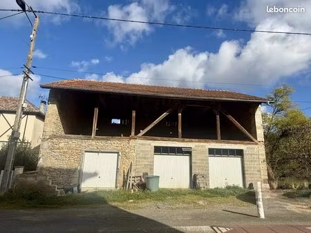 grange 2 pièces 200 m²