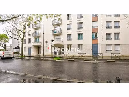 cergy-le-haut proche gare et commerces f3 avec parking sous-sol