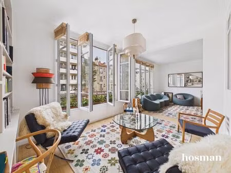 coup de coeur - 3 pièces de 84 5 m² entièrement rénové avec goût - baigné de lumière – rue
