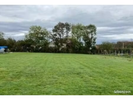 terrain 600 m² lamasquere