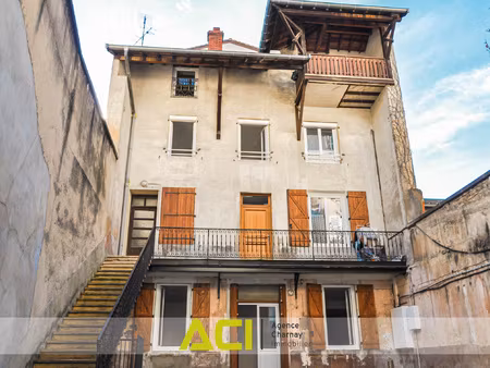 macon centre ville rue gambetta bt calme sur cour proche g