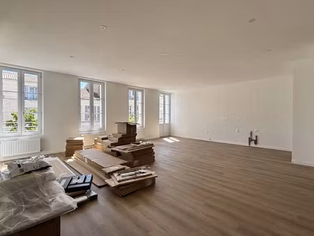 location appartement 3 pièces 81 m² à rochefort (17300)