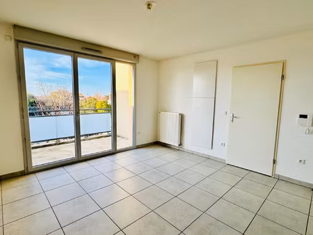 saint orens - t2 de 41m2 avec terrasse et 2 places de parkin