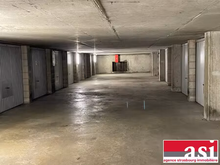 koenigshoffen  garage en sous sol